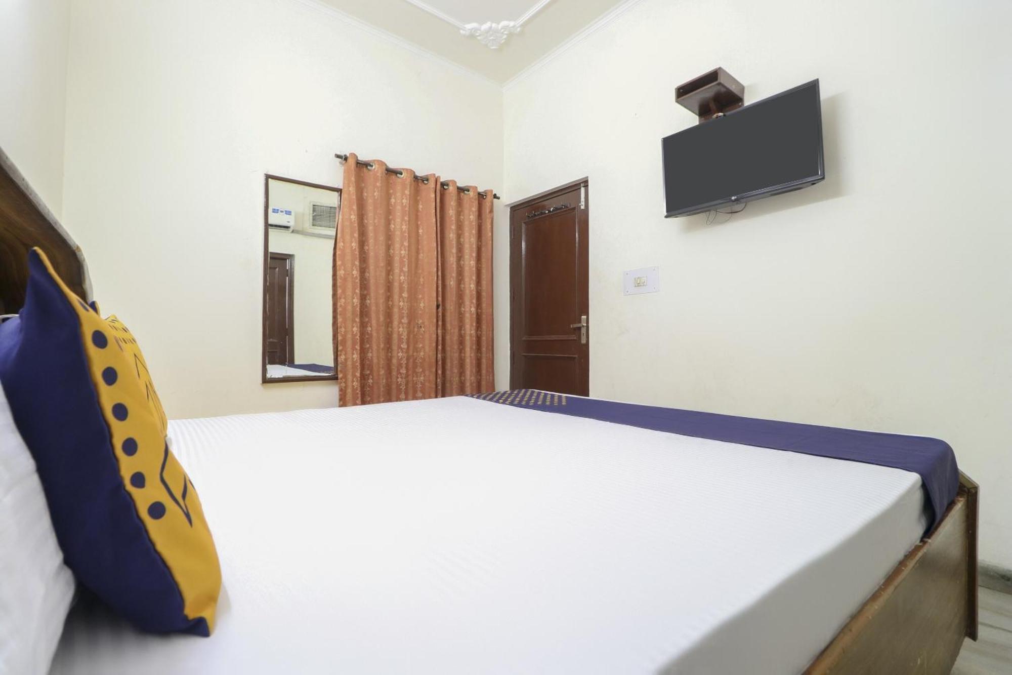 Spot On Motel Haryana Chandīgarh Dış mekan fotoğraf